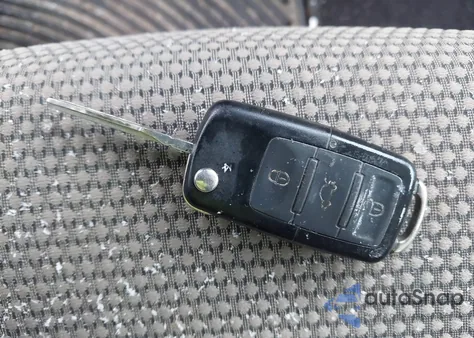 2010 Volkswagen Jetta S из США, поврежденный, VIN 3VWJZ7AJ5AM019844